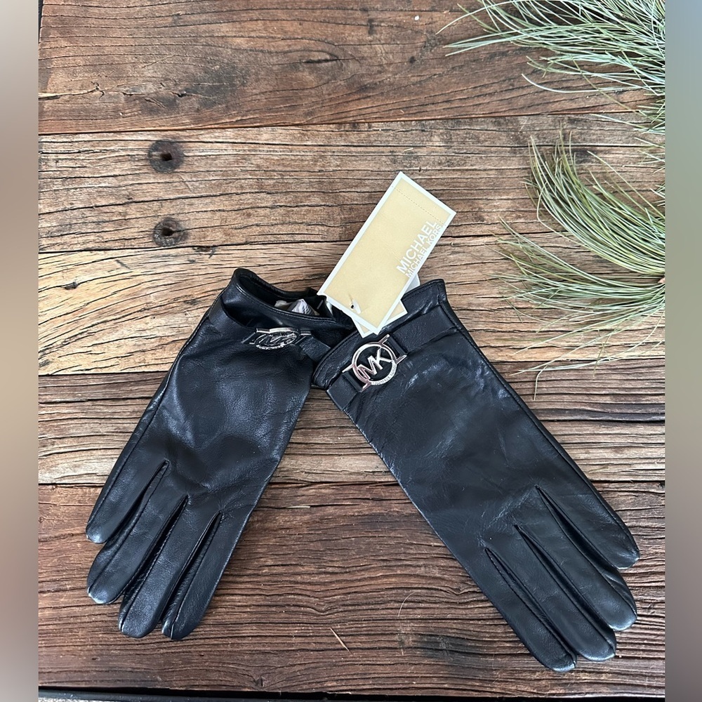Michael Kors Black Leather Gloves with Logo - NWT - Picture 1 of 3